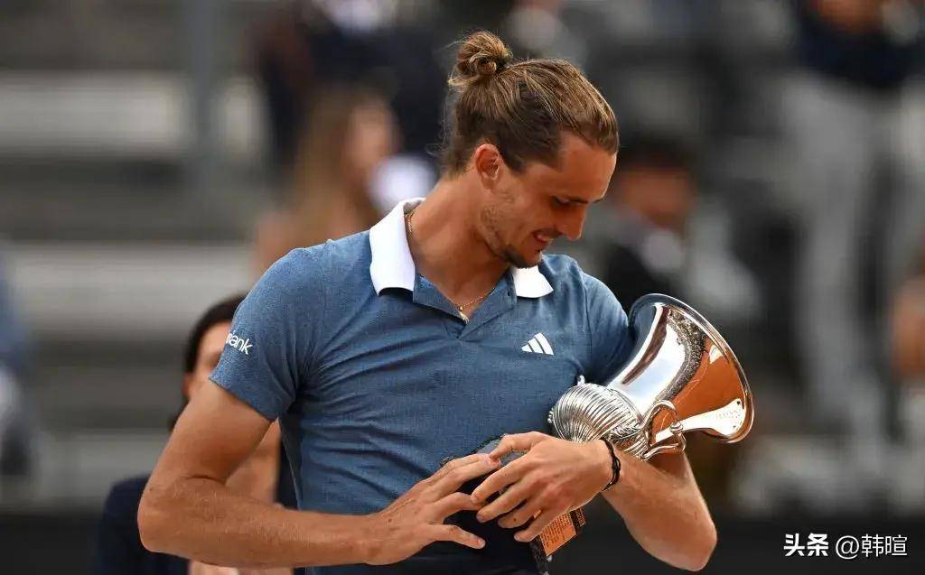 年终总决赛逆转法网,兹维列夫刷新纪录 年终总决赛逆转法网,兹维列夫刷新纪录