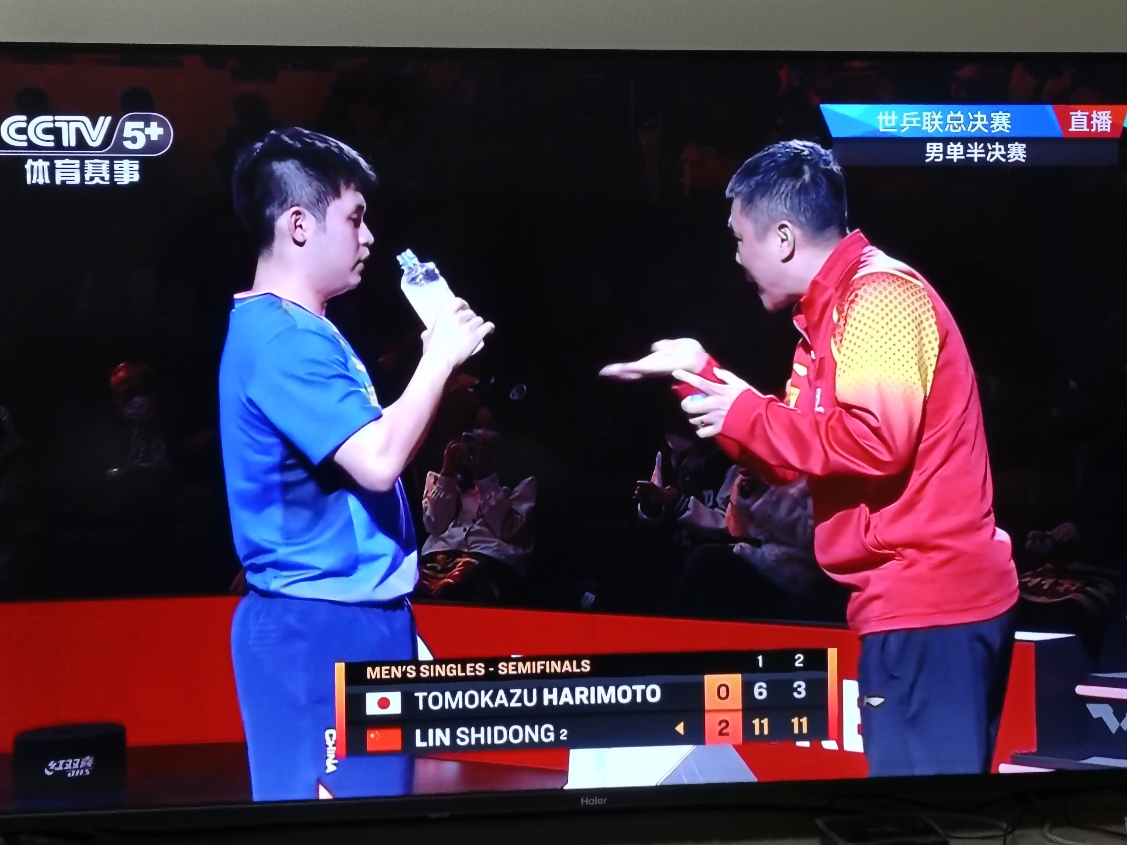 日本队碾压中国队,张本智和刷新纪录 日本队碾压中国队,张本智和刷新纪录